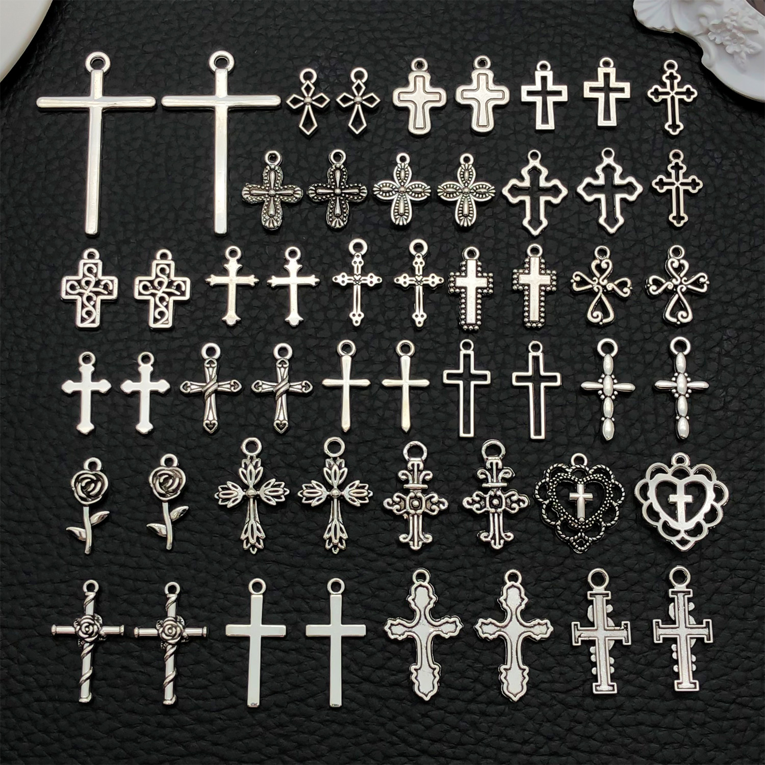 52pcs Assorted Cross Pendants  - مراجعة Ethnic Fashion Style وسعره
